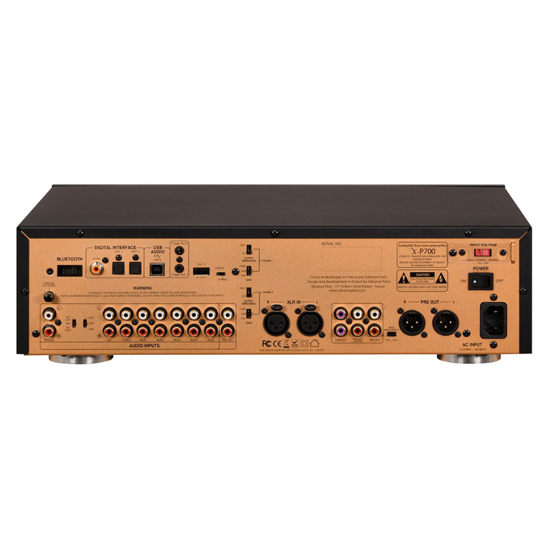 Advance Paris X-P700 Preamplificatore