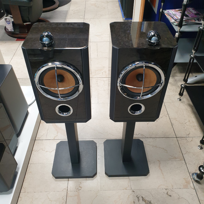 Bowers & Wilkins John Bowers Silver Signature (USATO)