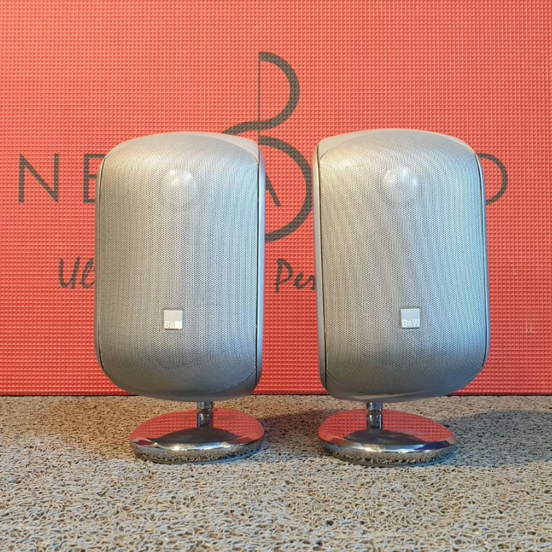 Bowers & Wilkins M-1 (USATO)