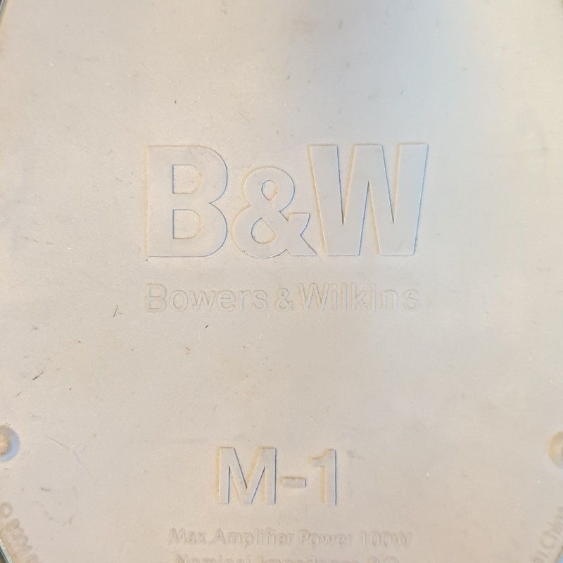 Bowers & Wilkins M-1 (USATO)