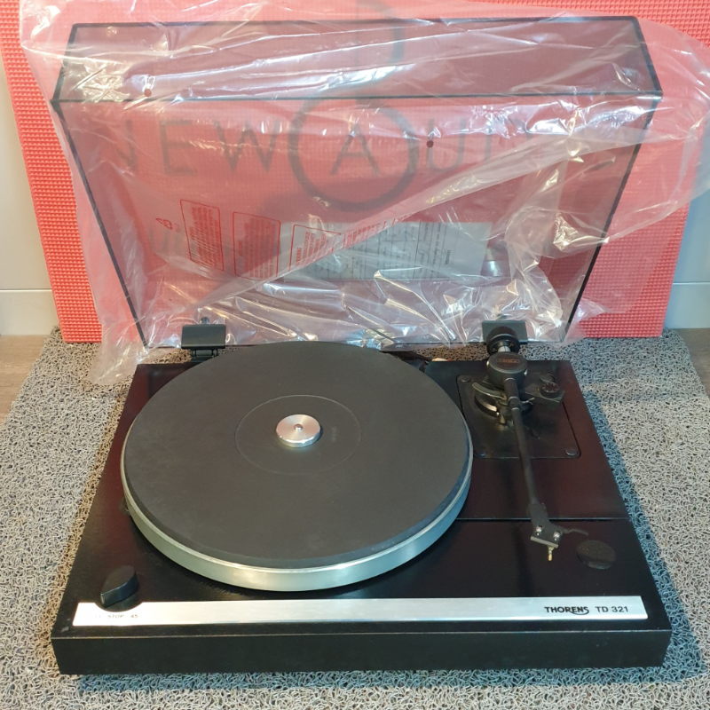 Thorens TD-321 + Braccio Mission (USATO)