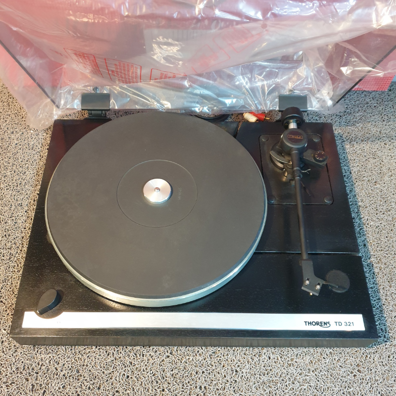 Thorens TD-321 + Braccio Mission (USATO)